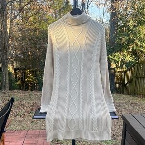 Crown & Ivy Ivory Cable Knit Turtleneck Sweater